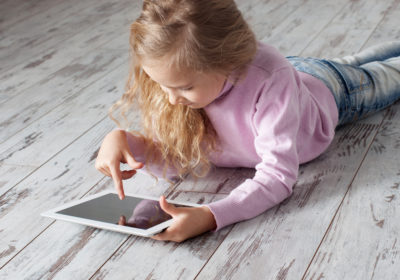 les dangers de l'internet pour l'enfant